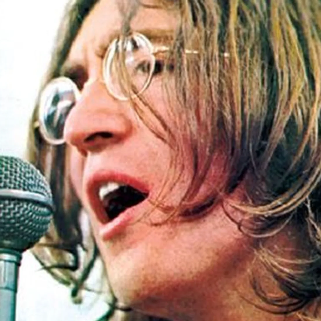 Les Beatles dévoilent un inédit de John Lennon enregistré à l'époque de "Rubber Soul".