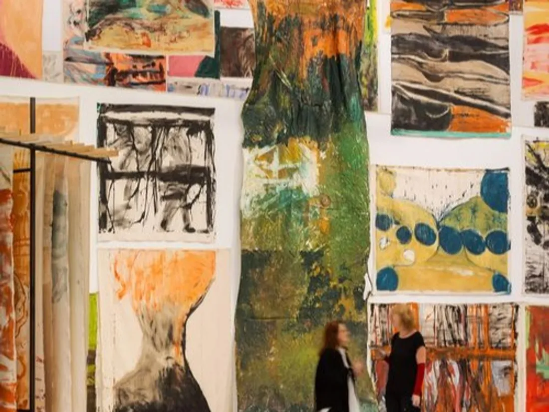 FG CHIC: El Verano Indio de Vivian Suter en el Palais de Tokyo, una...