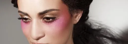 Mona FM vous invite au concert de Camélia Jordana