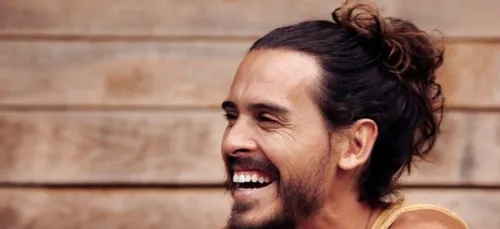 Flo Delavega annule sa tournée et annonce un concert dans son...