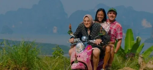 Les Bodin's présentent leur film Les Bodin's en Thaïlande VIDEO