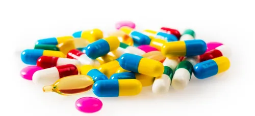 Un médicament antiviral contre le Covid-19 sort en Angleterre