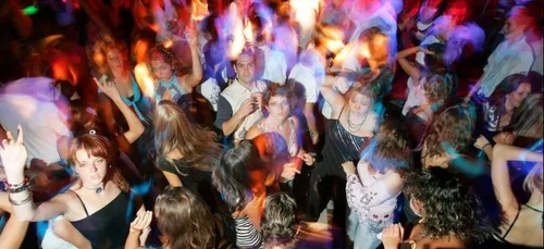 Les discothèques resteront fermées trois semaines supplémentaires
