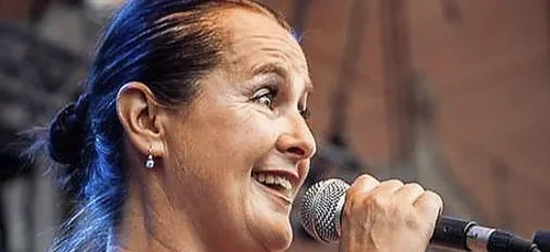 La  chanteuse Hana Horka qui refusait la vaccination et qui est...