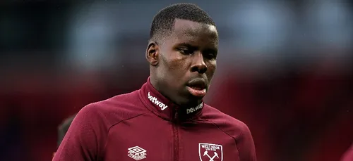 Dans une vidéo relayée par le média The Sun, Kurt Zouma a été filmé...