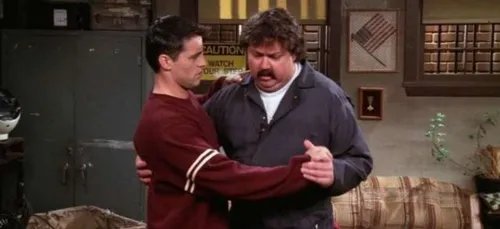 FRIENDS :Mike Hagerty est décédé à l'âge de 67 ans : Il incarnait...