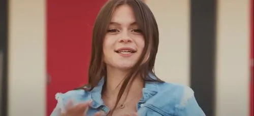 La chanteuse et TikTokeuse, Anaïs Robin, est décédé cette nuit à la...