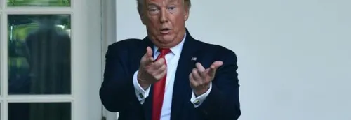 Donald Trump menace de "règlementer" ou de "fermer" les réseaux...