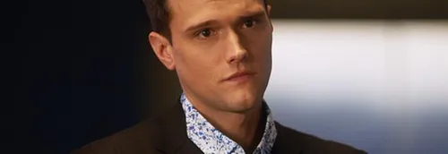 FLASH : L'acteur Hartley Sawyer viré de la série à cause de propos...