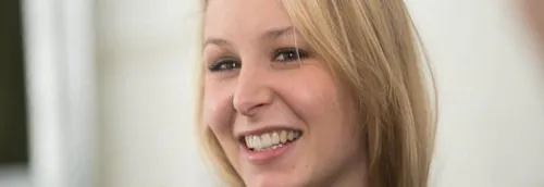 Marion Maréchal : "Je n'ai pas à m'excuser en tant que Blanche" -...