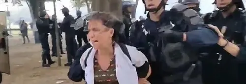 L'arrestation d'une infirmière hier pendant la manifestation fait...