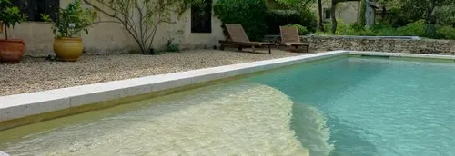 Une petite fille de 2 ans s'est noyée dans une piscine gonflable...