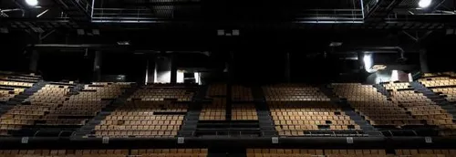 Les spectacles de + de 5000 personnes pourront être autorisés à...