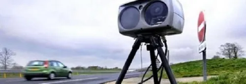 Flashé à 191 km/h, un octogénaire dit être en retard pour son...