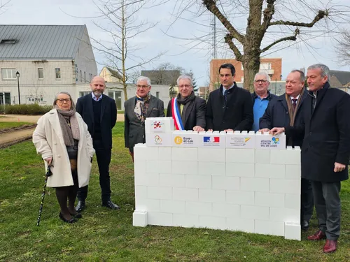 Une première pierre pour l’extension de la Maison de Santé à Voves