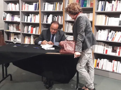 Dédicace avec François Hollande à Chartres