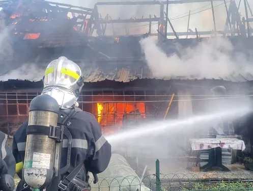 Vosges : un important incendie est en cours depuis ce mardi matin...