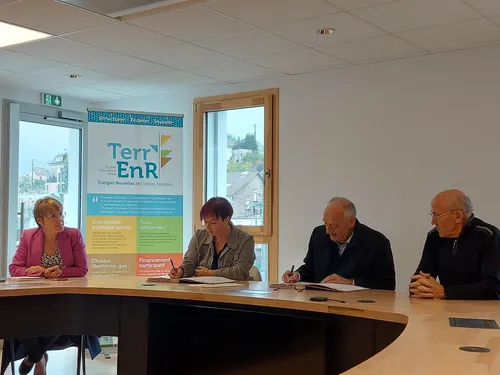 XERTIGNY : 378 Panneaux photovoltaïques éclaireront le gymnase,...