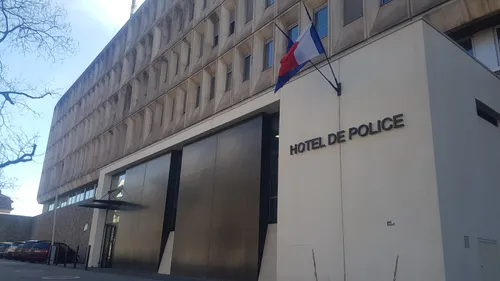 A Nancy, la police facilite la vie des touristes étrangers avec un...