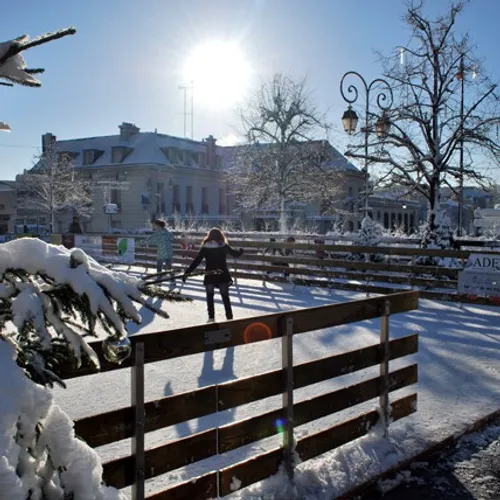 RAMBOUILLET (78) - Patinoire